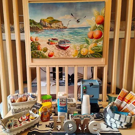 Seaside Apartment *