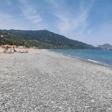 Seaside 아파트 체팔루